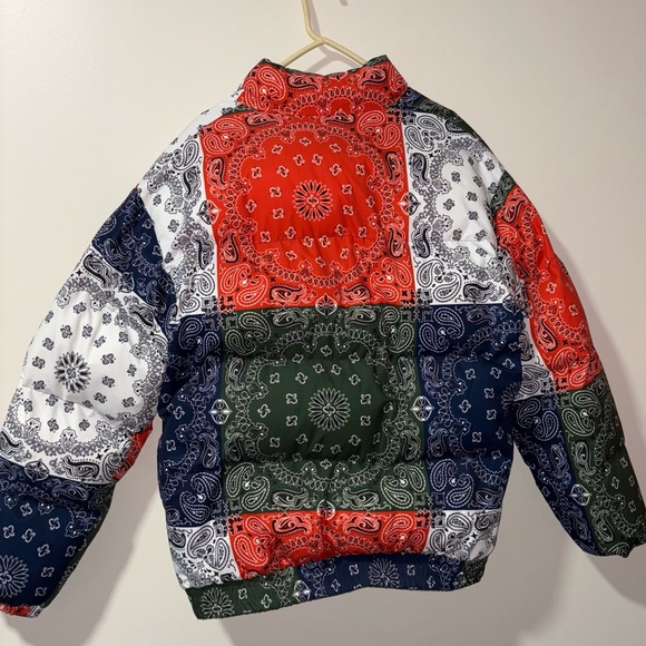 Winter Wear Bandana Patch Puffer Jacket L - Picture 2 of 3